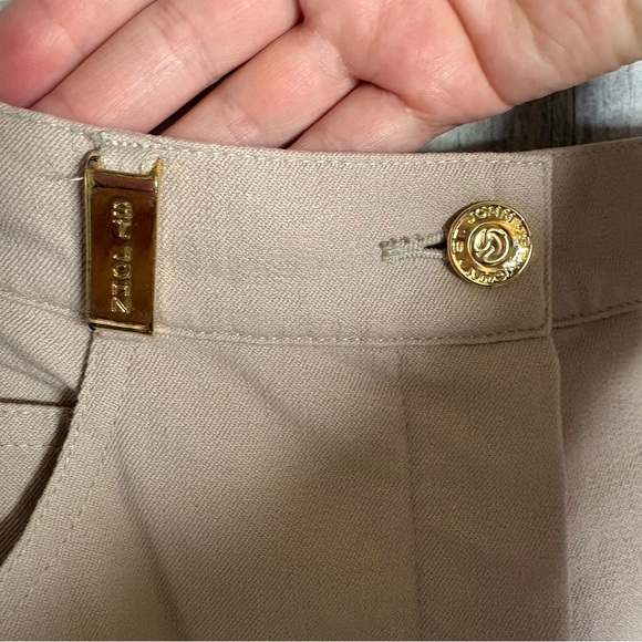 St. John Beige Pants women’s size 2 straight leg - Picture 4 of 4